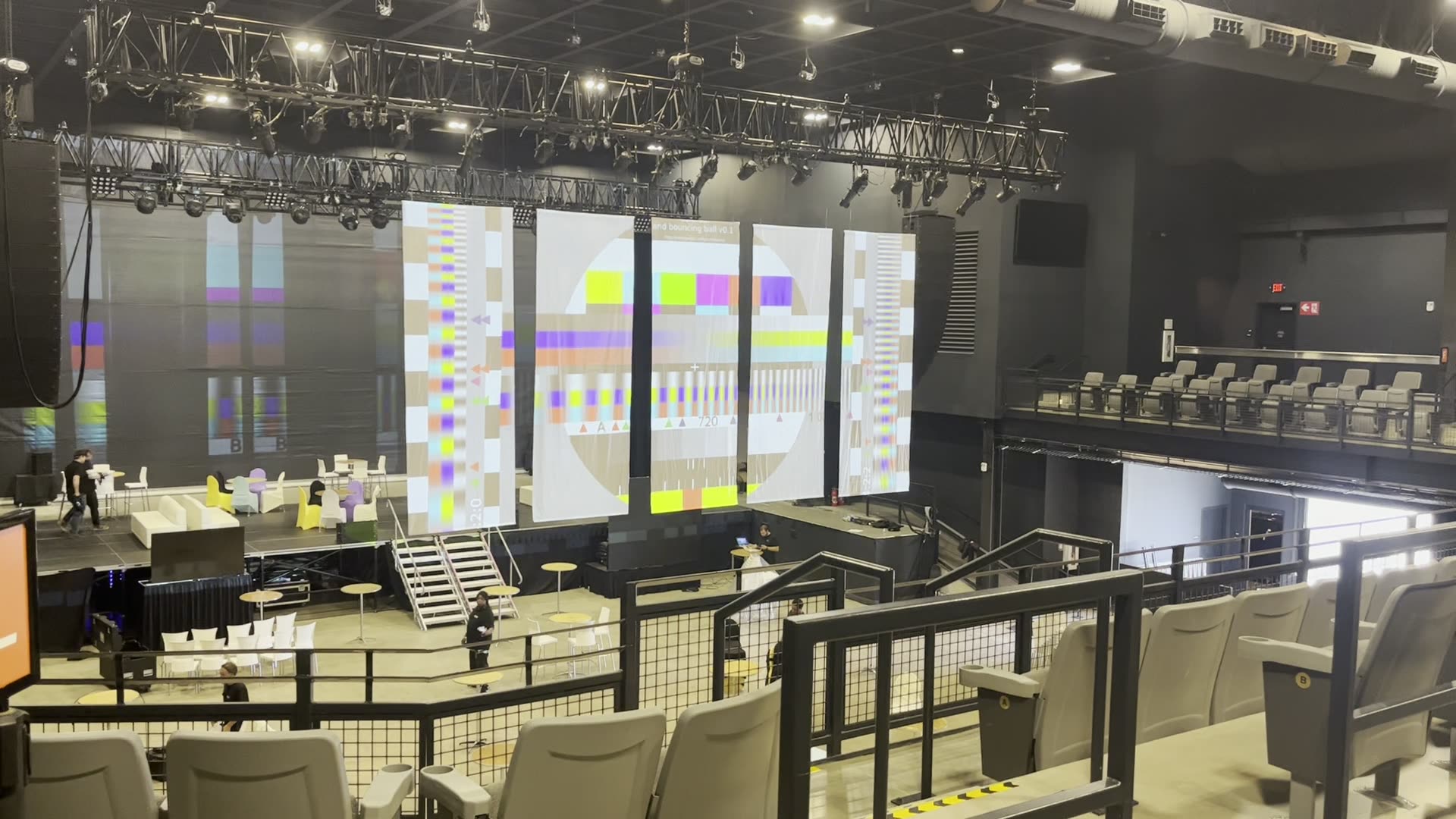 Benchmark Gensuite, production still 1